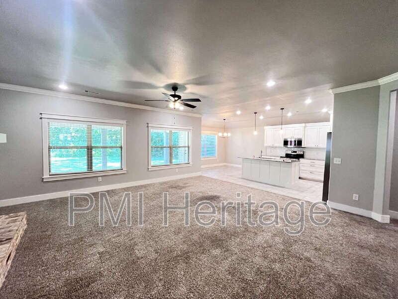 24 Bonhill Ln - Photo 3 of 26
