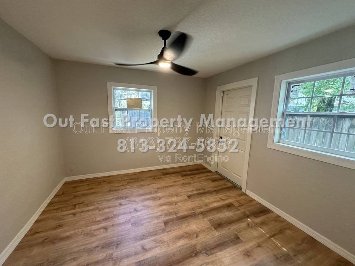6712 N Harer St #2 - Photo 7 of 10