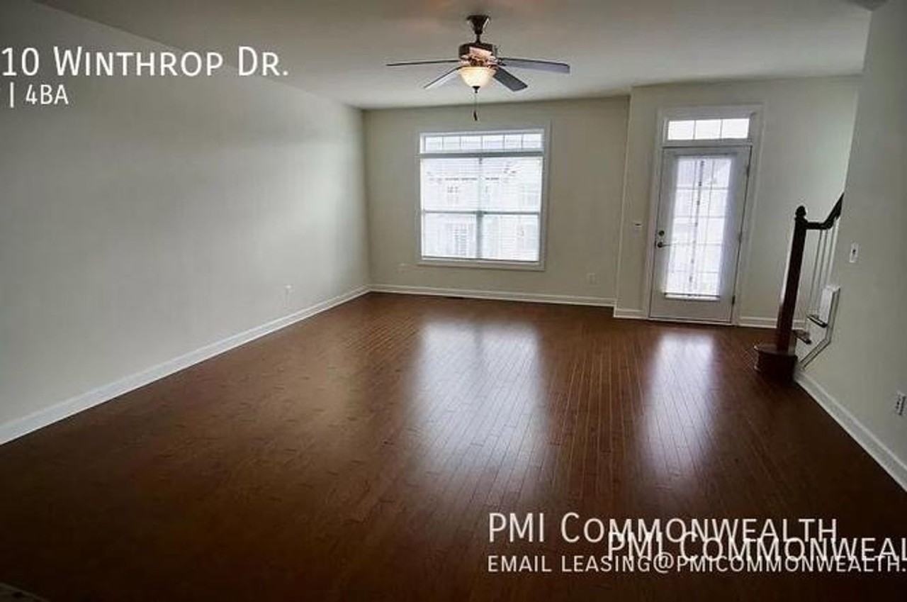 2410 Winthrop Dr - Photo 4 of 17