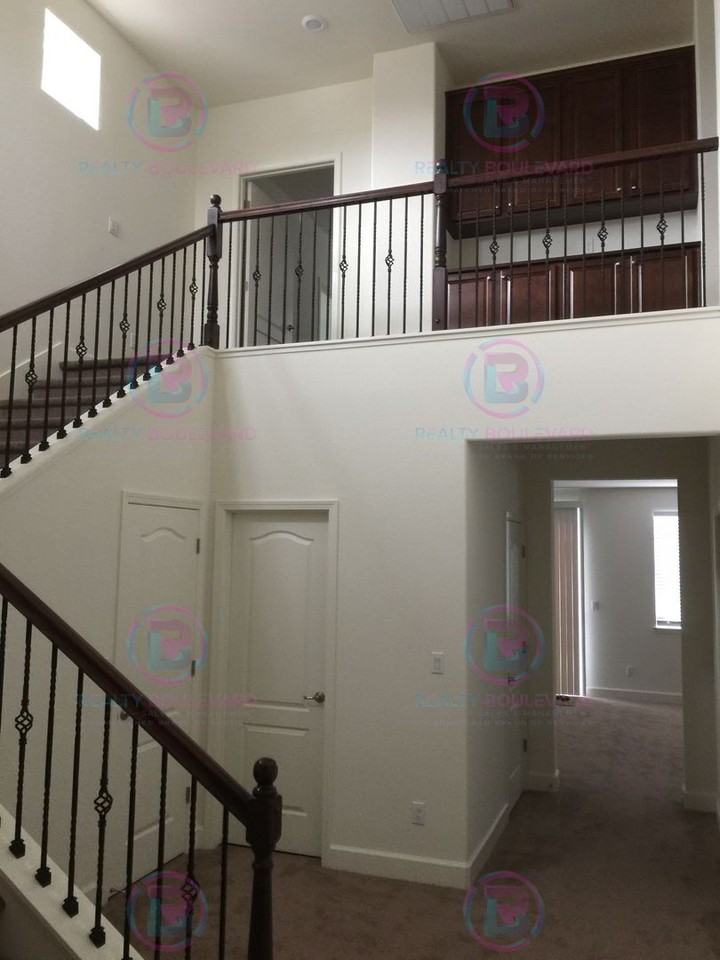 2561 Bridgetown Loop - Photo 5 of 15