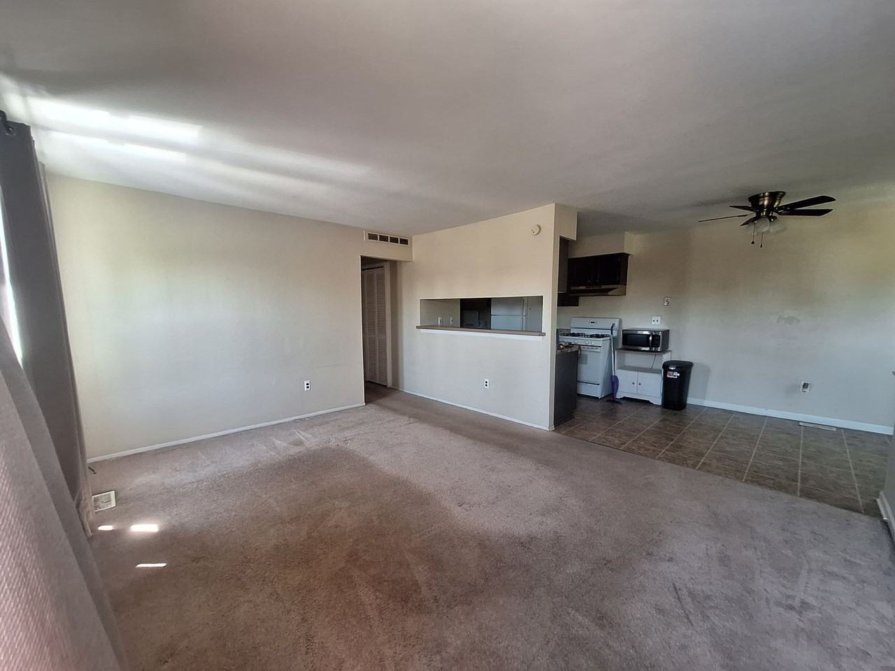 22649 Martin Rd - Photo 5 of 19