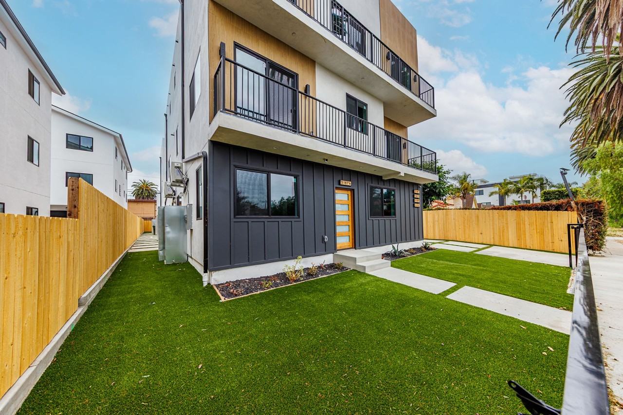 2026 Luxury 3, 4 & 5 Bed Townhomes - Photo 3 of 50