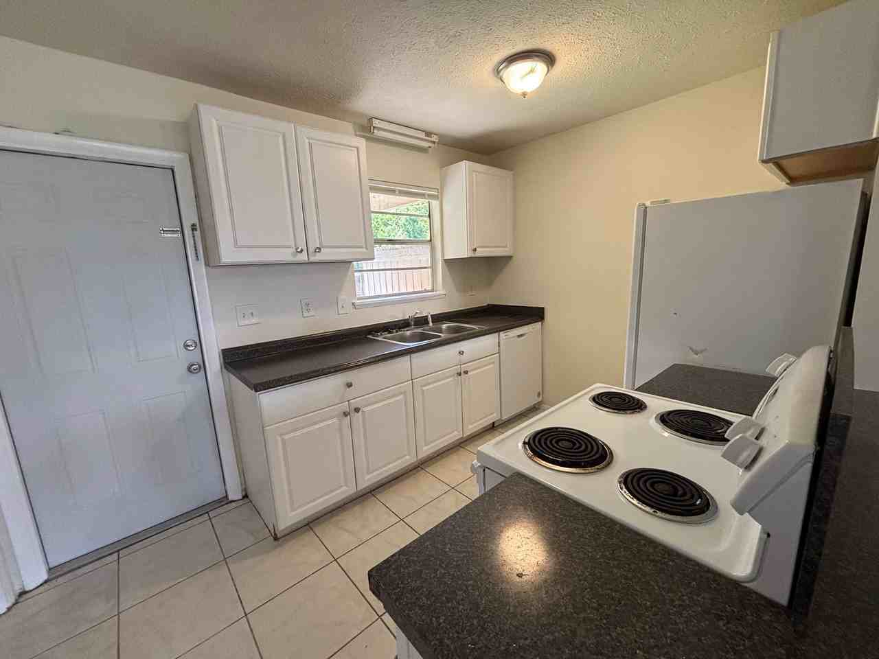 285 Sukoshi Dr #C - Photo 2 of 12