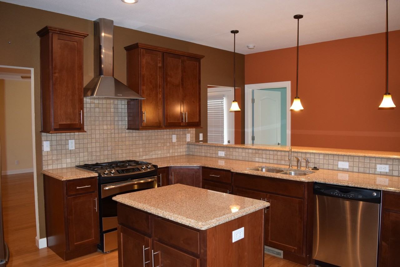 16218 Heartland Ln - Photo 6 of 50