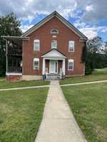 featured image of 211 College Dr