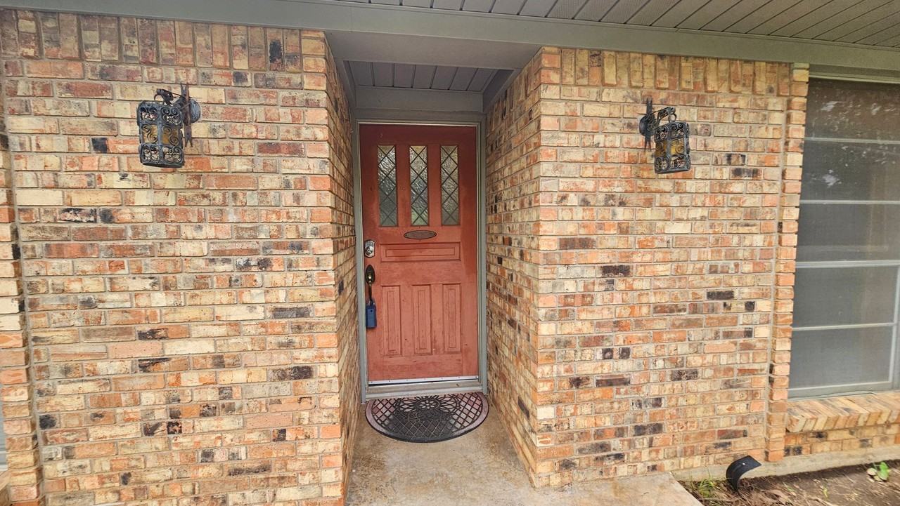 1908 Westridge St - Photo 7 of 50