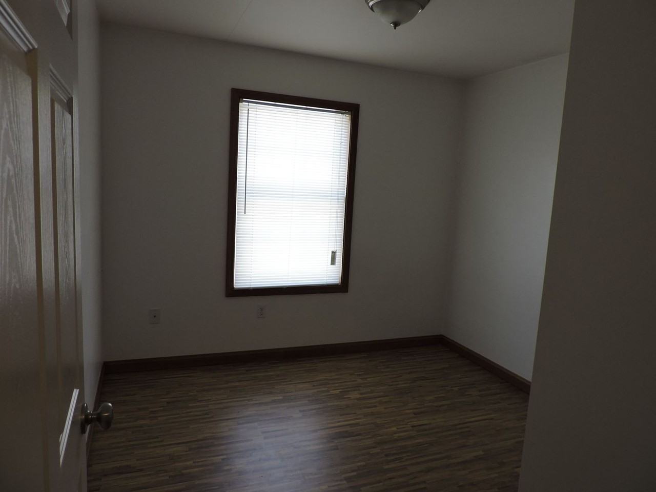 Beautiful Apartments Located 2 Blocks From Penn West Campus - Photo 7 of 32