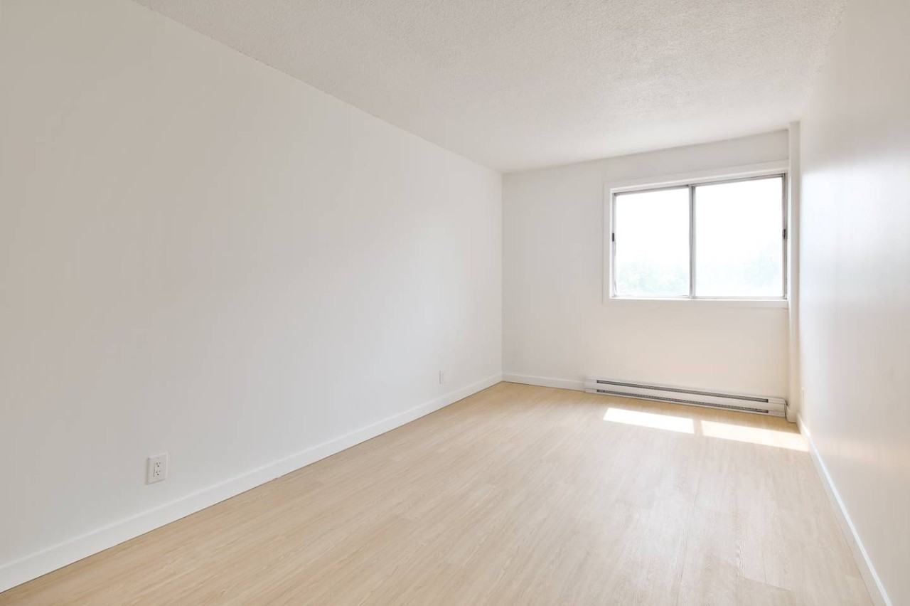 1620 Av Victoria - Photo 6 of 10