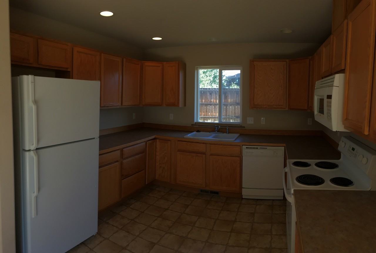 107 W Annie Pl - Photo 5 of 12