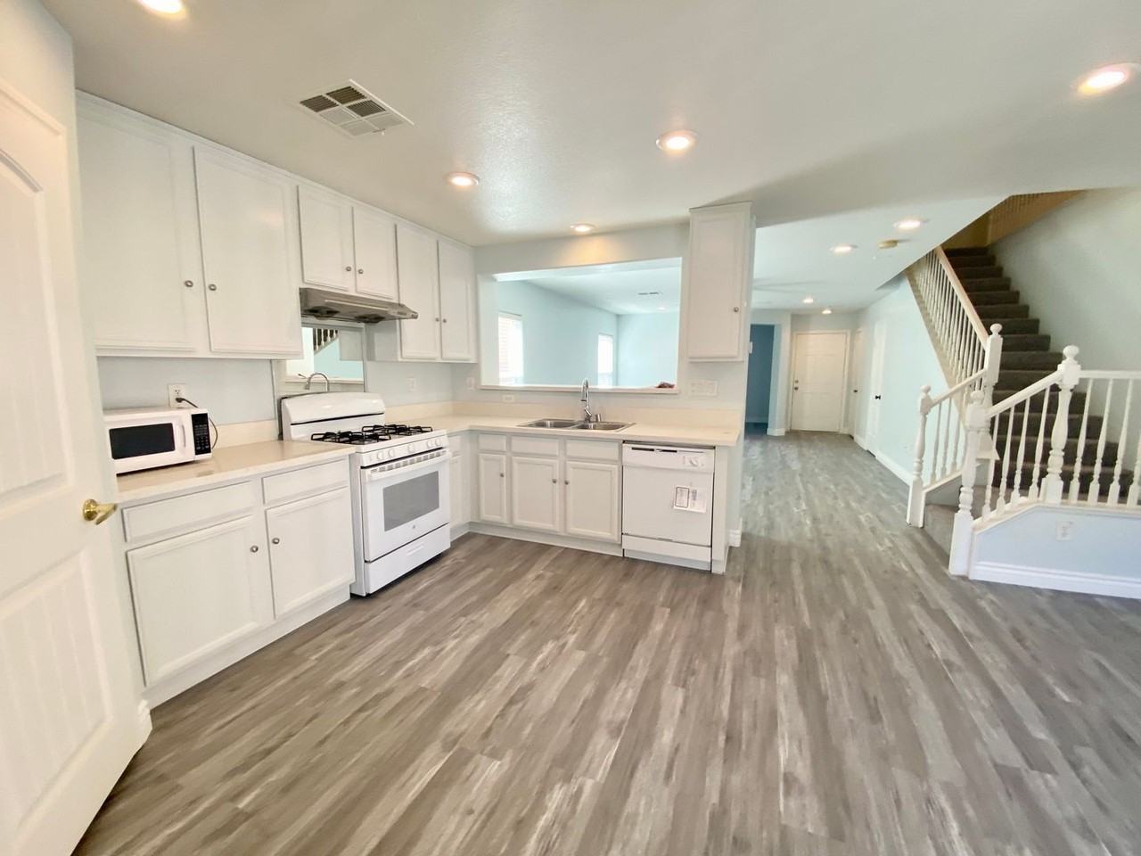 3340 Century Plant St - Photo 5 of 14