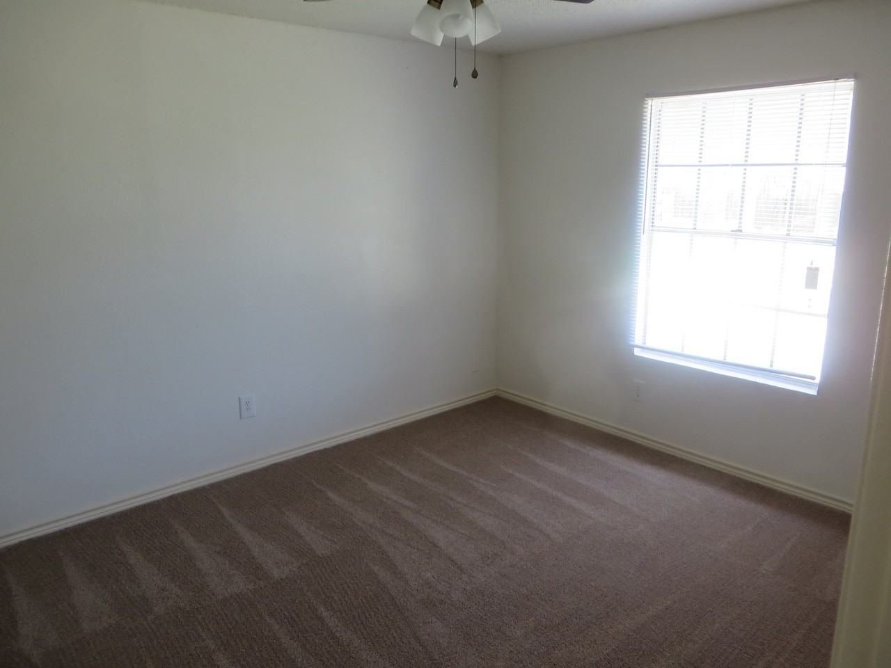 4511 W Village Ct - Photo 7 of 12