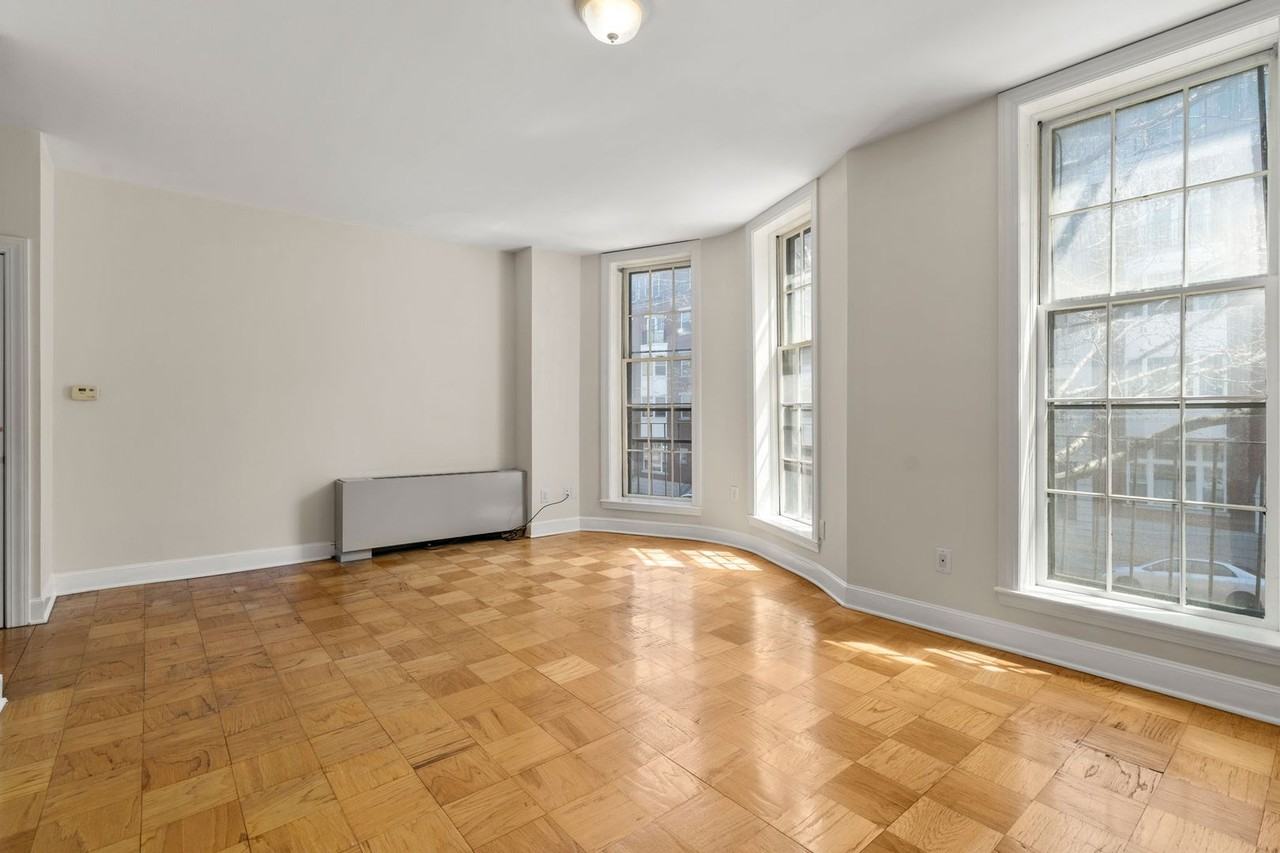 21 Bowdoin St - Photo 2 of 13