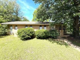 535 Lawndale Ln - Photo 1 of 1