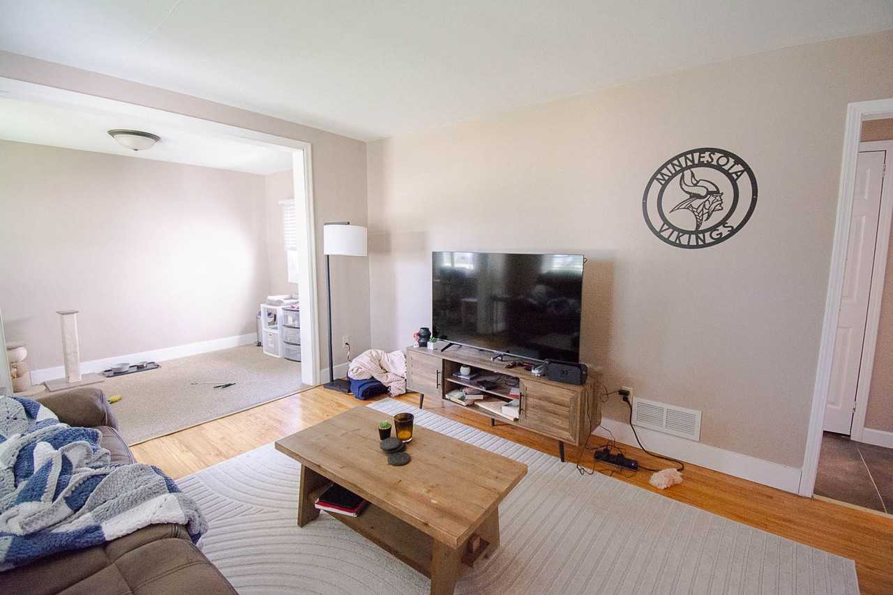 1728 1st St Sw - Photo 3 of 16