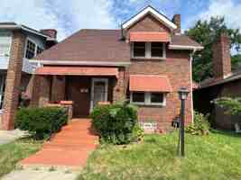 featured image of 70 Gramont Ave
