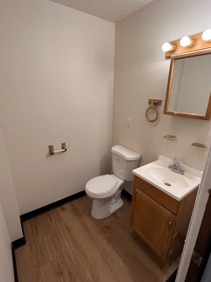 70 Gramont Ave - Photo 3 of 20