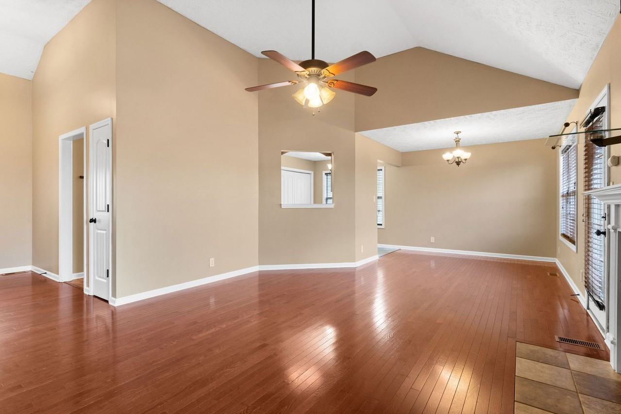 1390 Whitt Ln - Photo 6 of 27