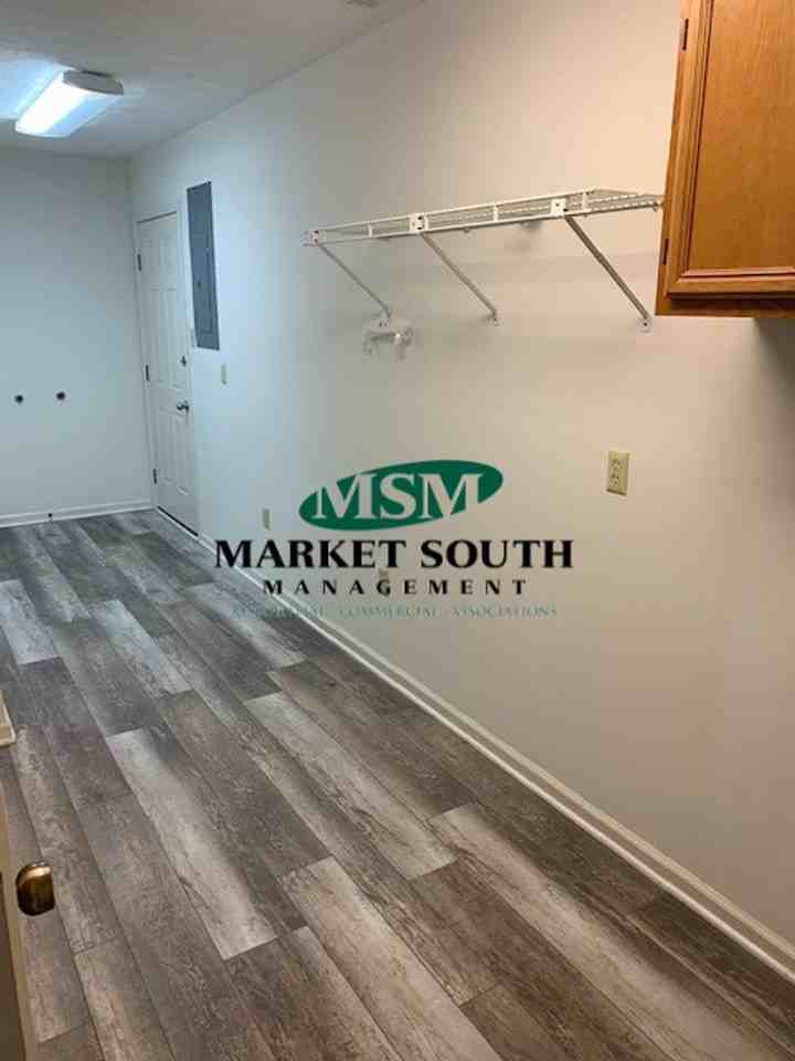 2 Rivers Bend Ct - Photo 4 of 16
