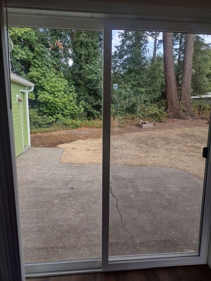 150 N Holly Ave - Photo 3 of 16