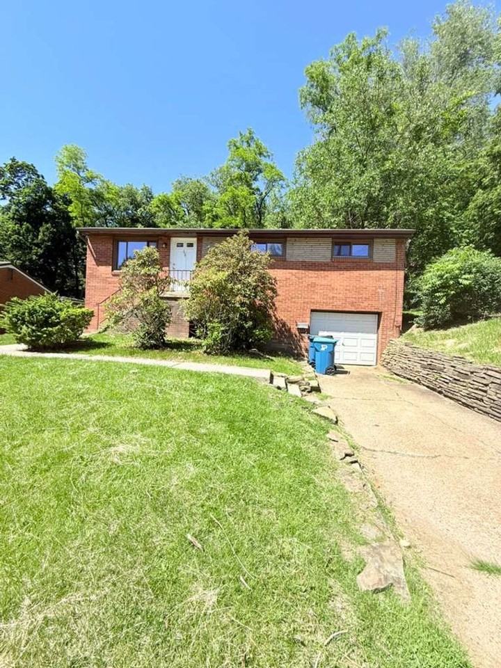 224 Jacob Dr - Photo 3 of 22