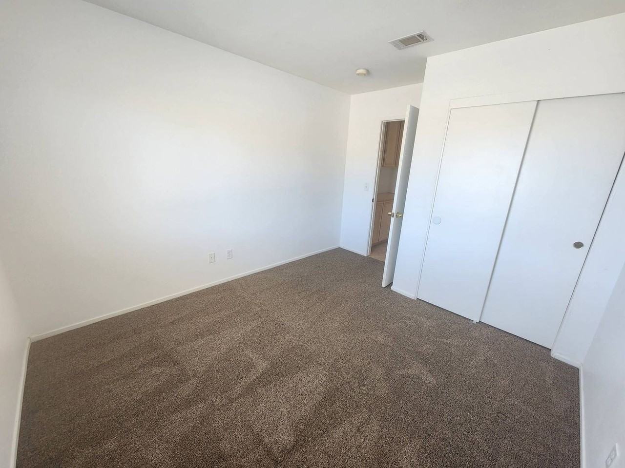 71593 Sunflower Dr - Photo 6 of 14