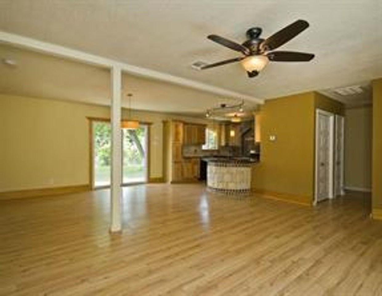 5333 Westminster Dr - Photo 6 of 28