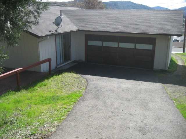 1113 Ne Grandview Dr - Photo 3 of 10