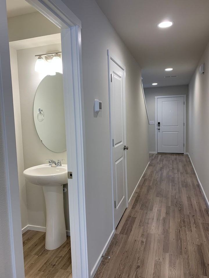 537 Ne 138th Pl - Photo 3 of 38