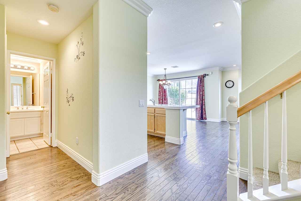 5960 Juniper Ct - Photo 2 of 17