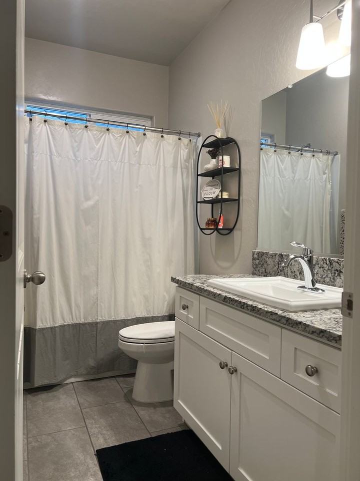 2137 La Vona Ave - Photo 5 of 34