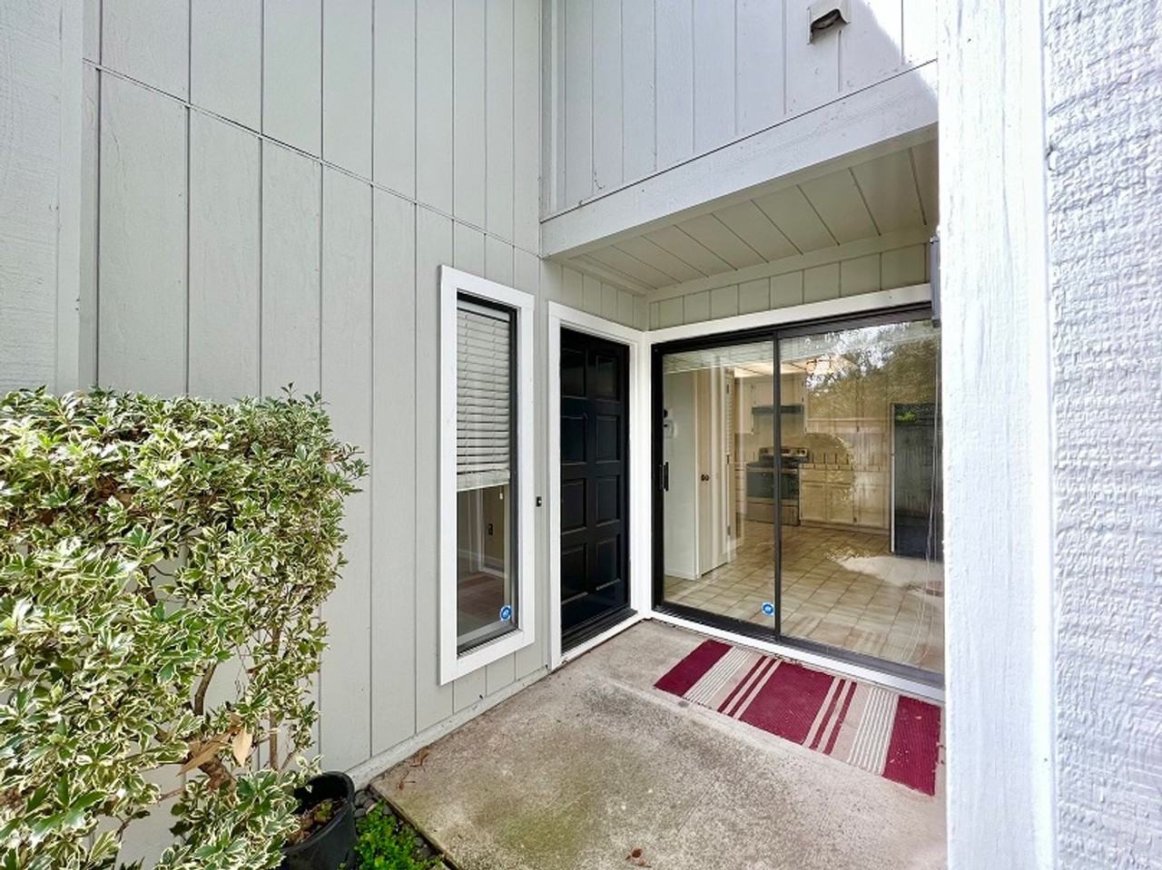 485 Trout Ct - Photo 3 of 34