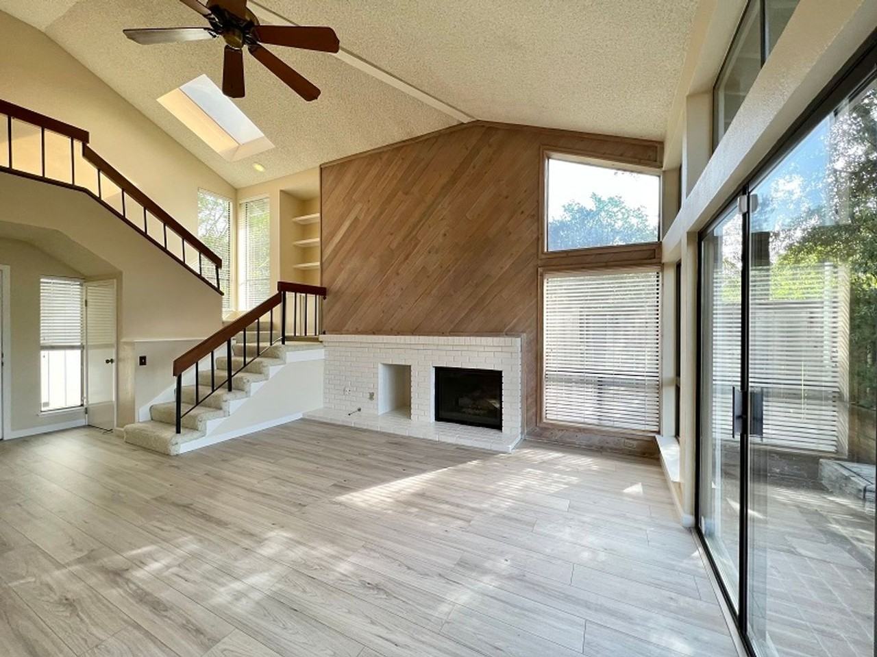 485 Trout Ct - Photo 5 of 34