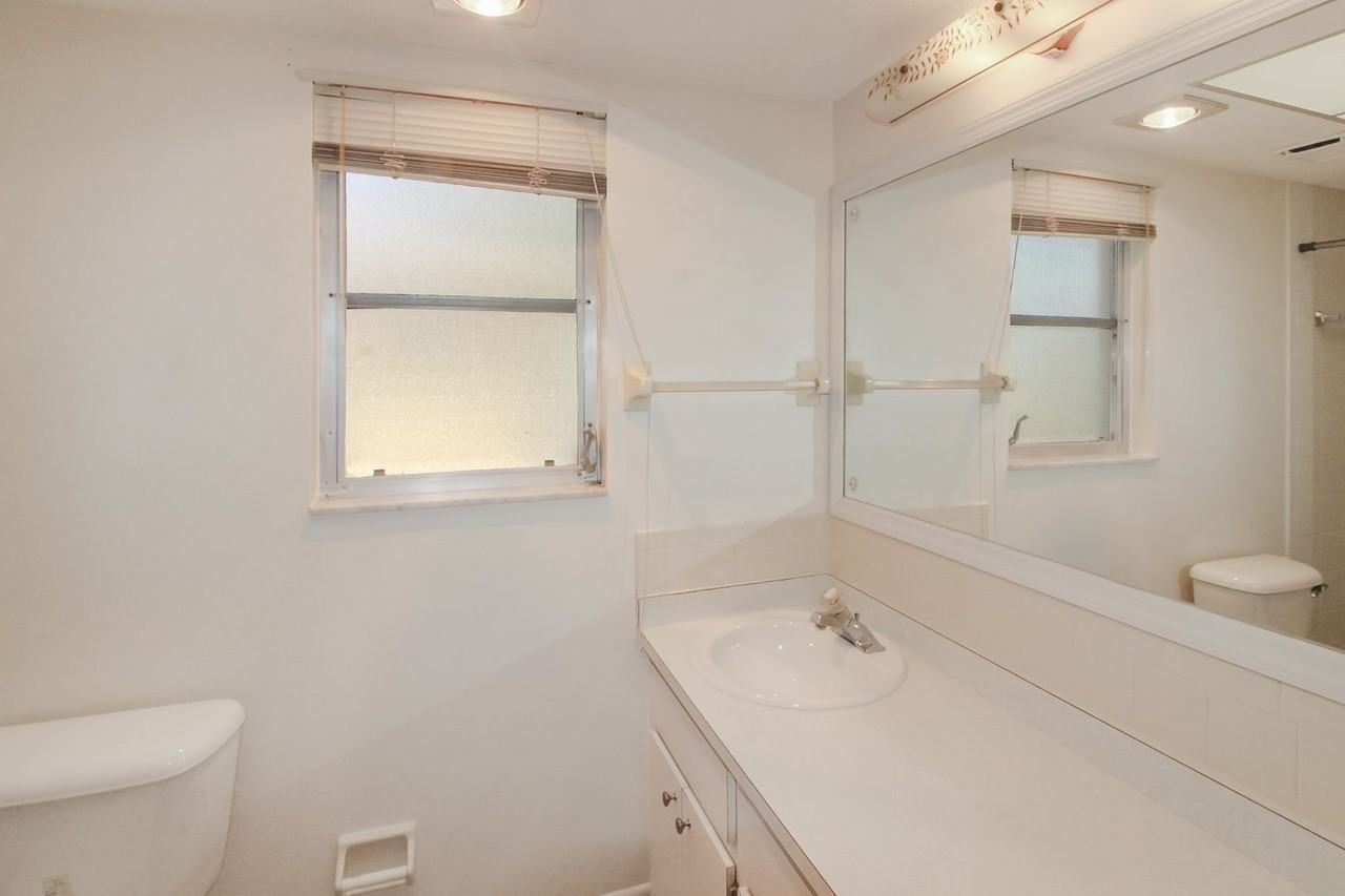 1317 Mango Ave - Photo 7 of 16