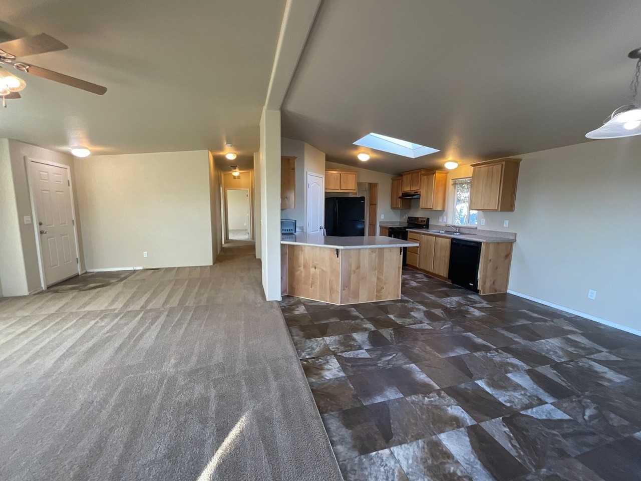 8477 Selder Rd - Photo 3 of 20
