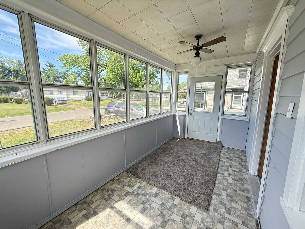 174 Walcott Ave - Photo 4 of 18