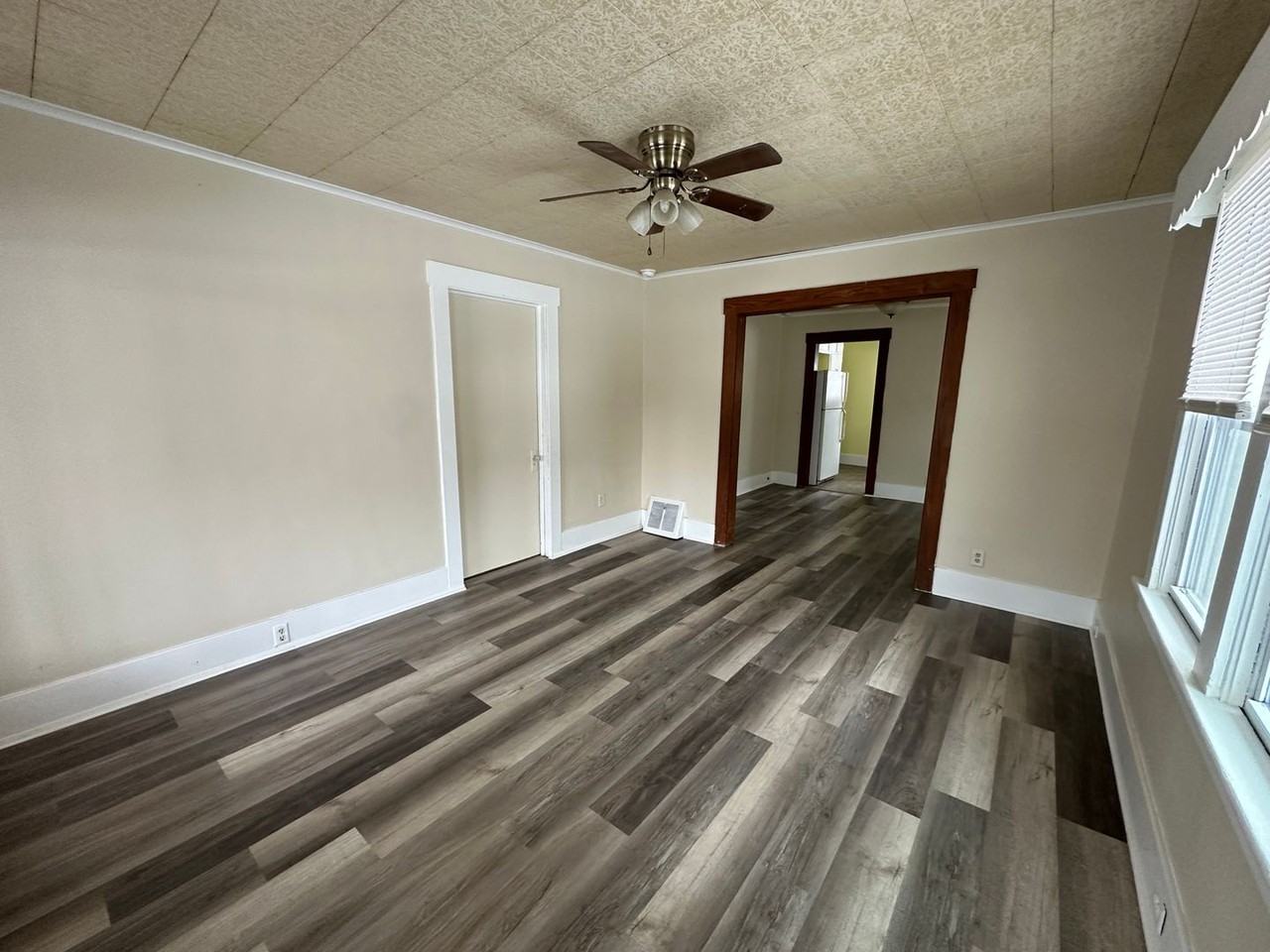 174 Walcott Ave - Photo 6 of 18