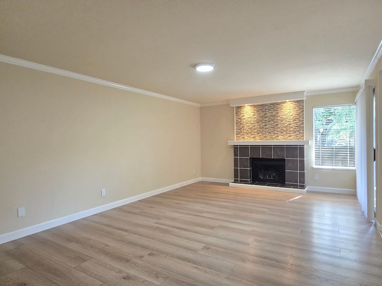 5590 Makati Cir - Photo 4 of 11