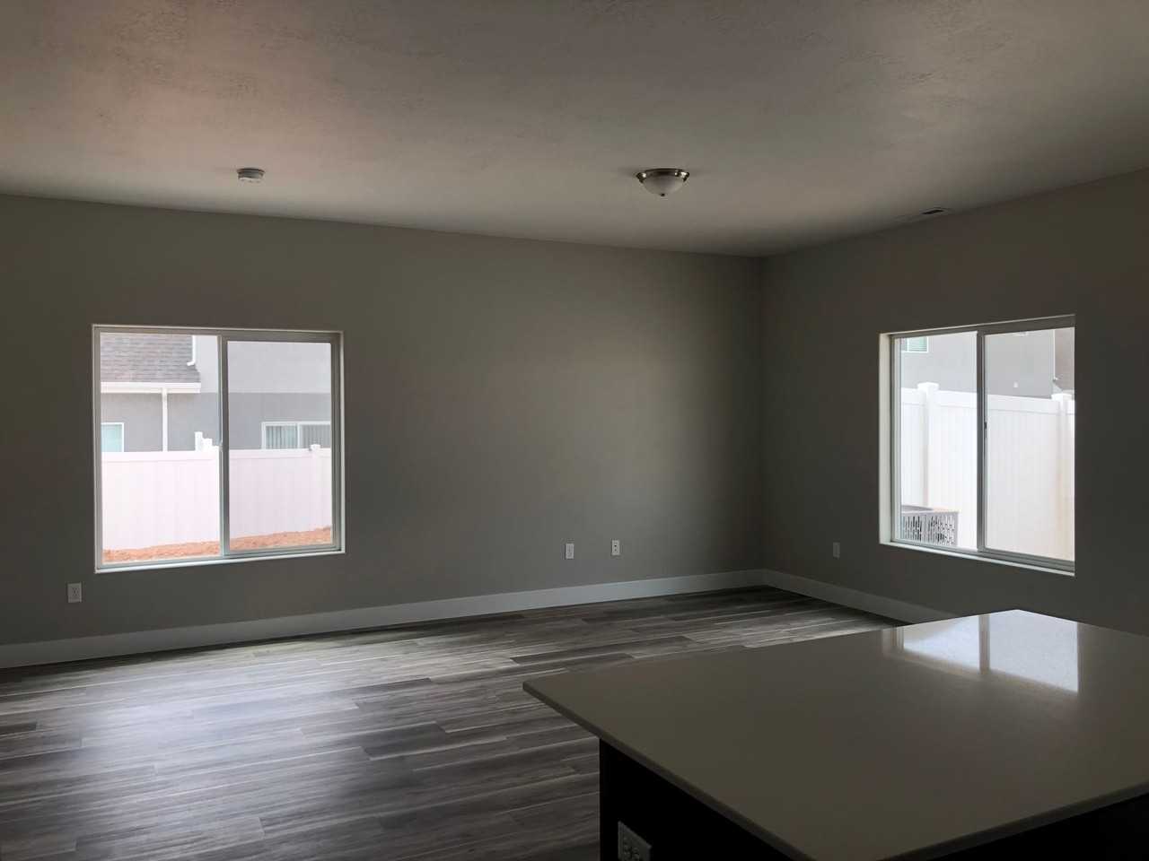 1548 W Pyrite Ln #D - Photo 7 of 23