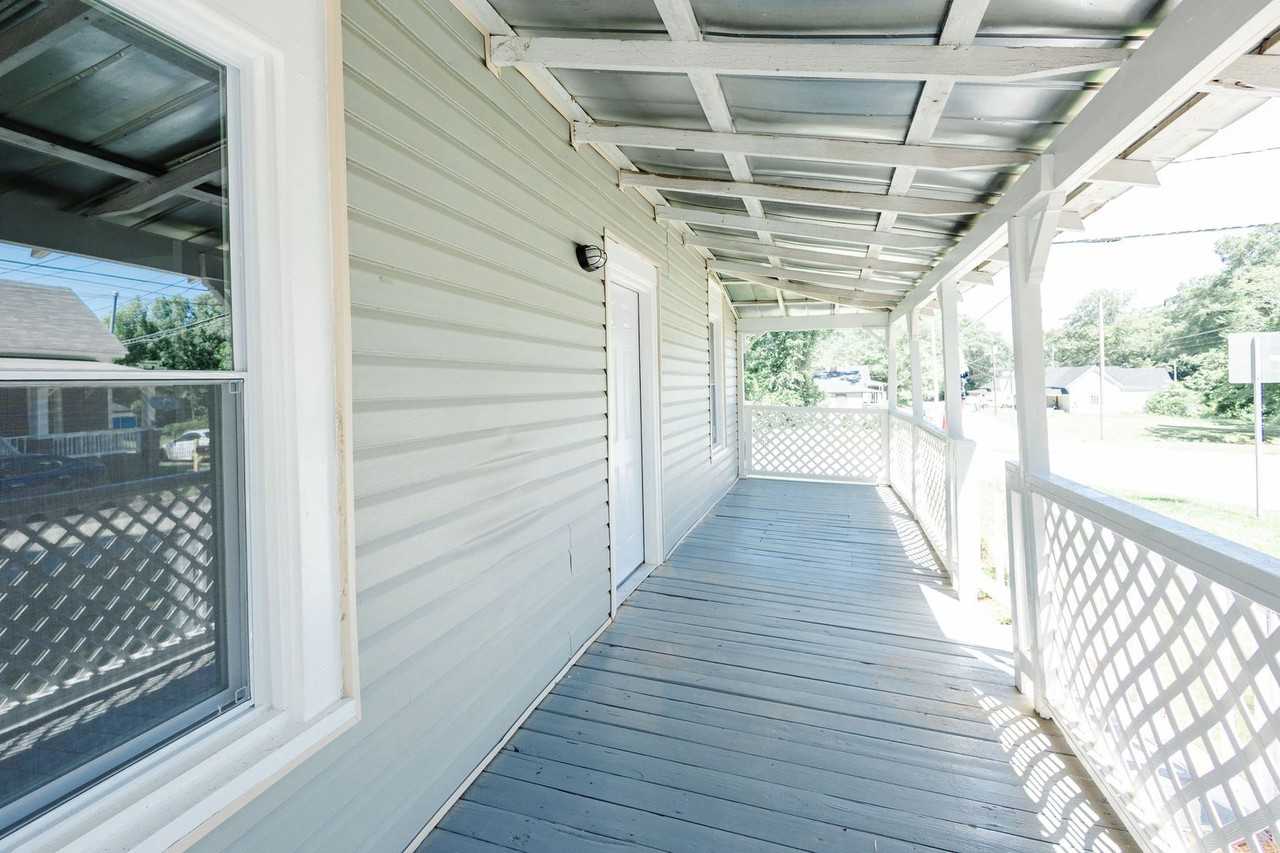 732 Williams St - Photo 4 of 50