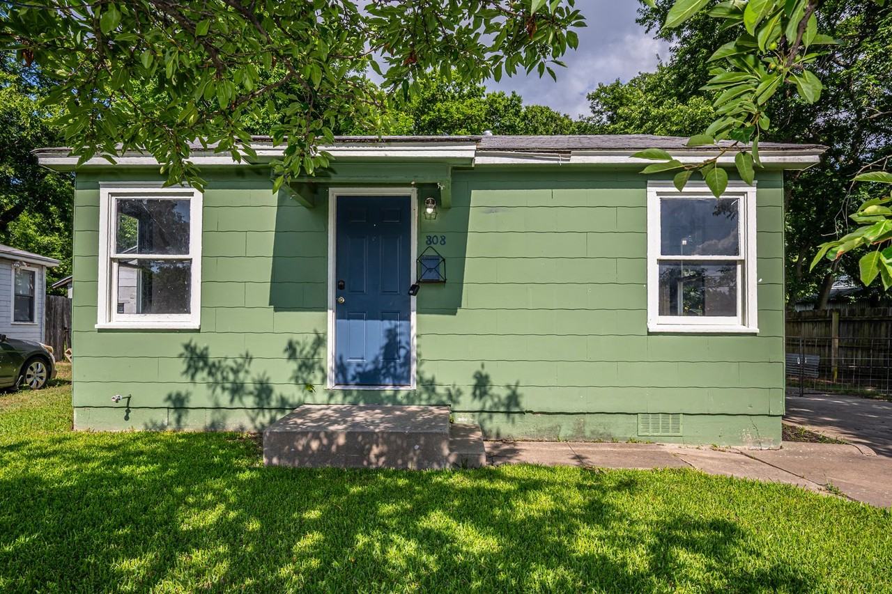 808 H St Nw - Photo 3 of 20