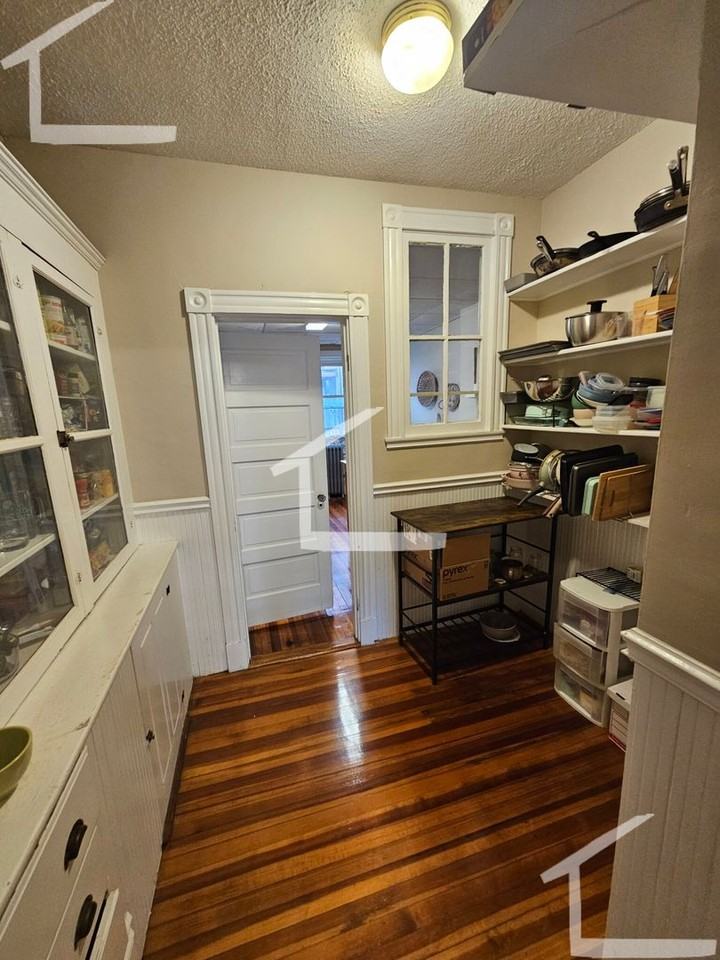 5 Easton St - Photo 4 of 10