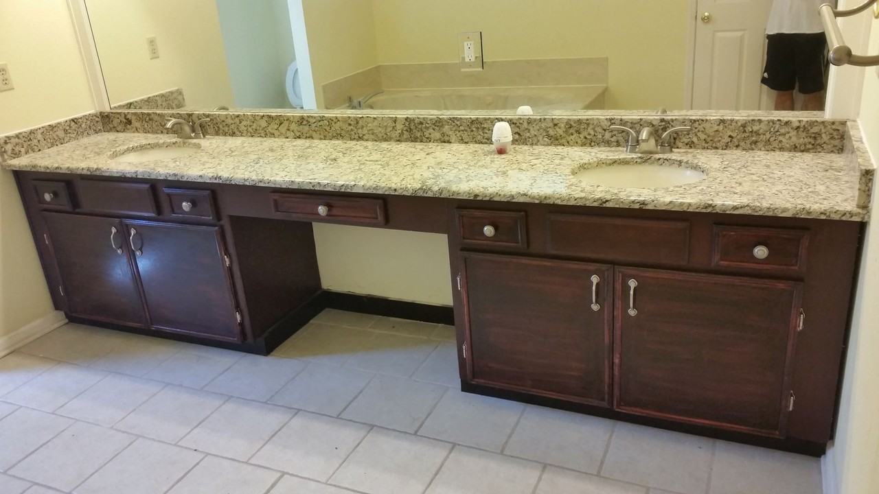 8 Saint Ives Ct - Photo 3 of 49