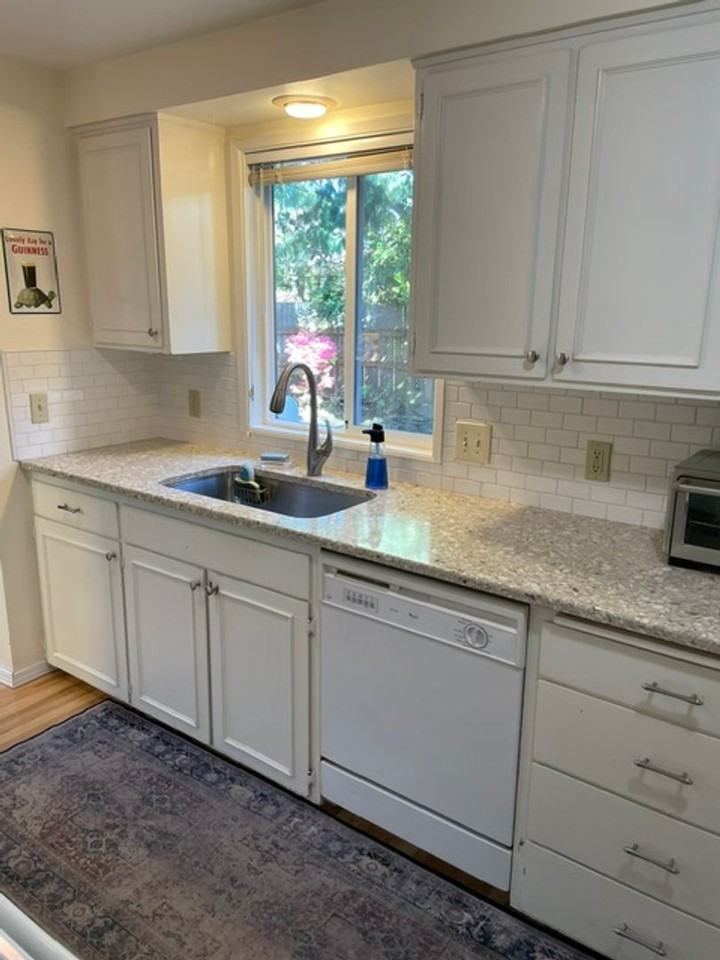 1215 Alfaretta Dr - Photo 5 of 9