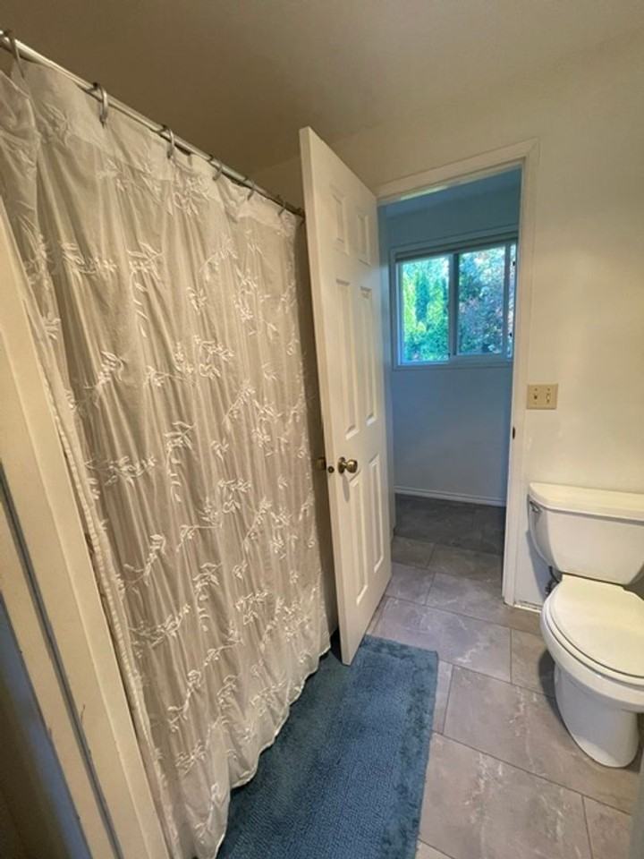 1215 Alfaretta Dr - Photo 7 of 9