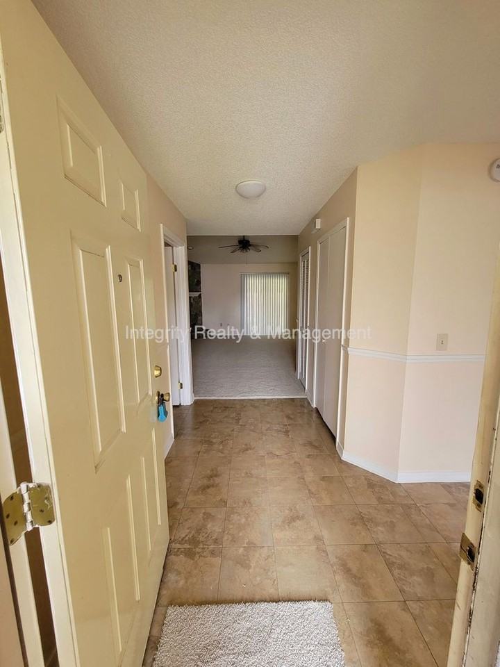 7519 Allspice Cir N - Photo 3 of 29