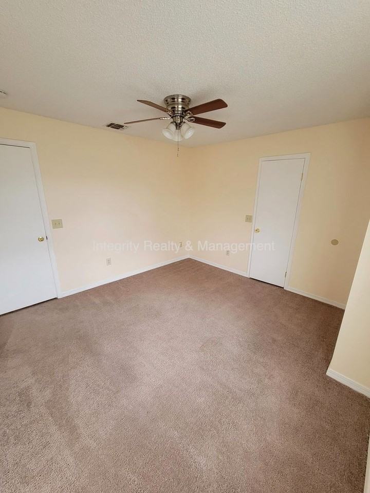 7519 Allspice Cir N - Photo 6 of 29