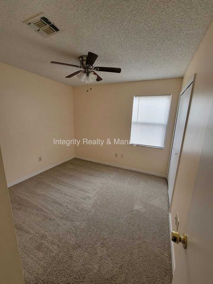 7519 Allspice Cir N - Photo 7 of 29