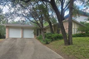 featured image of 2314 Farnswood Cir