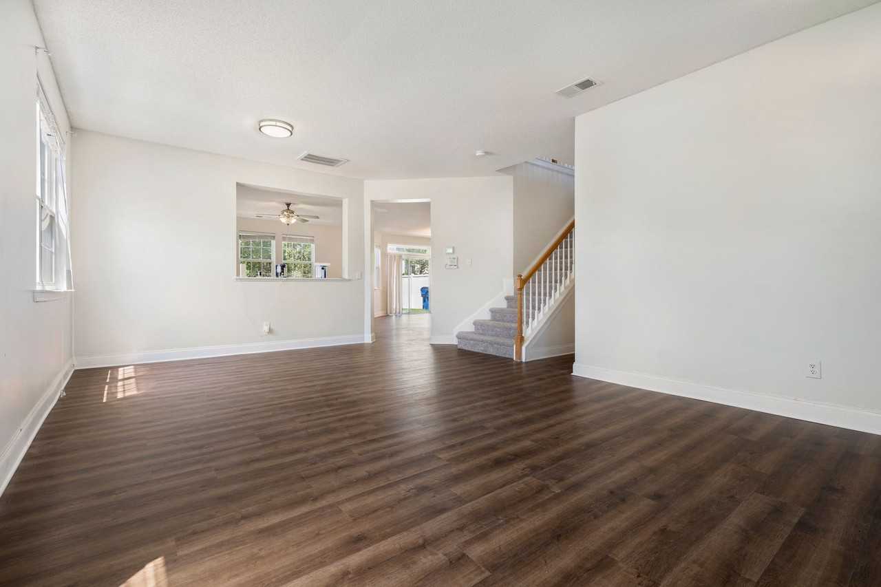 8843 Elizabeth Bennet Pl - Photo 6 of 25