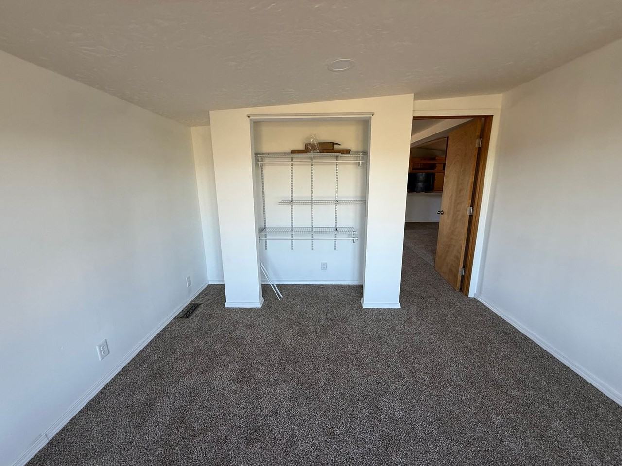4312 Beagle Rd - Photo 7 of 21